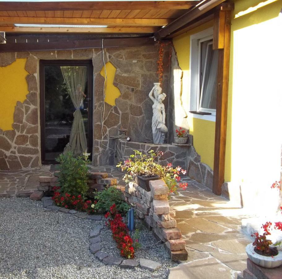 Haus Daniela Apartamento Klagenfurt am Woerthersee Exterior foto